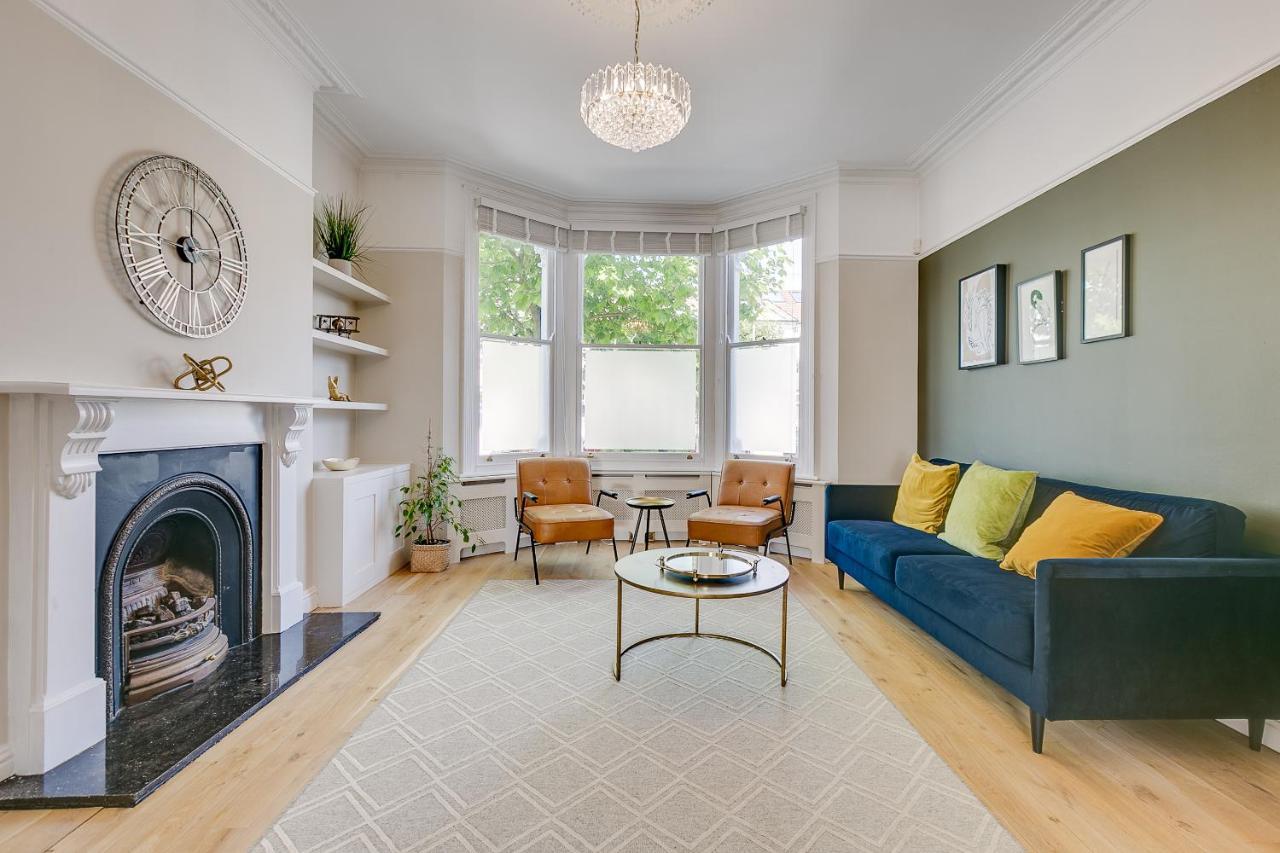 Сasa de vacaciones Balham Near Tube Victorian House 4 Bedrooms 9 Beds Londres